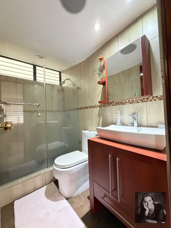 Apartamento en Renta/Venta zona 10 - 9