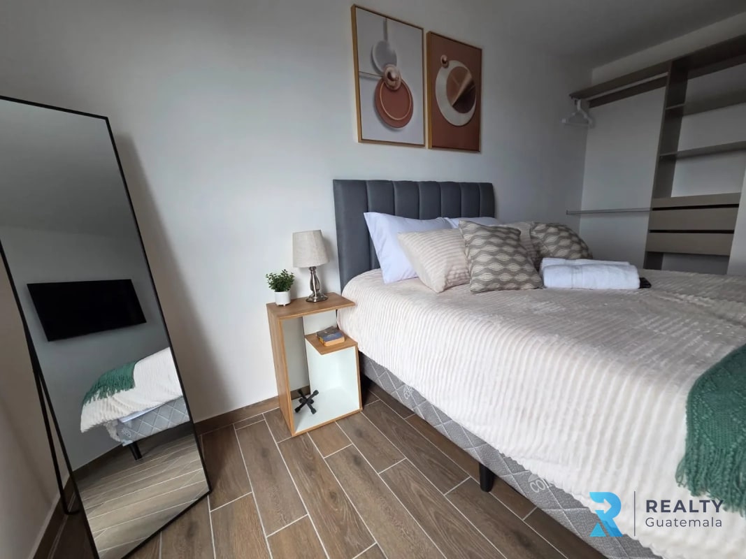 VENDO Apartamento Zona 14, Parque 14 - 2