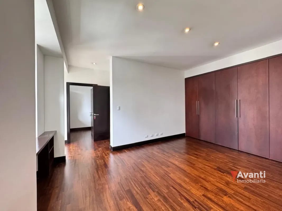 ALQUILER APARTAMENTO ZONA 14, DOS NIVELES — Apartamento en Alquiler en Zona 14, Guatemala, Ciudad — foto 2 de 17