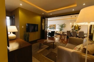 RENTA  ELEGANTE APARTAMENTO AMUEBLADO 3 HAB ZONA 10 — Apartamento en Alquiler en Santa María, Zona 10, Guatemala, Ciudad — miniatura 8 de 9