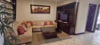 Apartamento Amueblado en Renta o Venta Zona 10 — Apartamento en Alquiler en Zona 10, Guatemala, Ciudad — miniatura 4 de 17