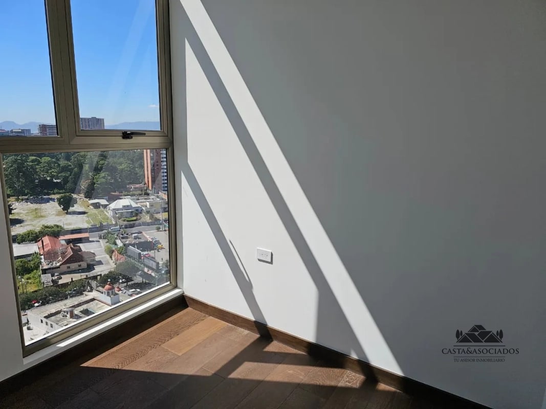 APARTAMENTOS EN VENTA ZONA 10 - 8