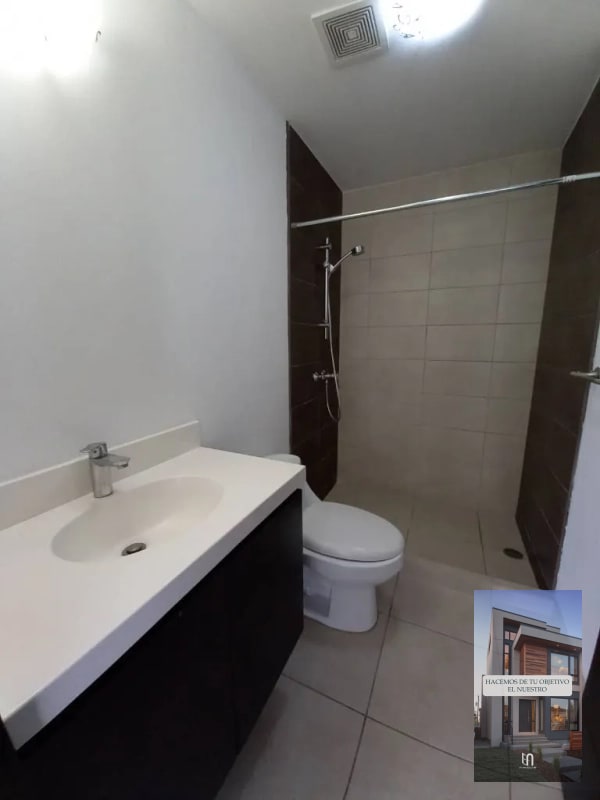 VENDO APARTAMENTO EN ZONA 16 - 6