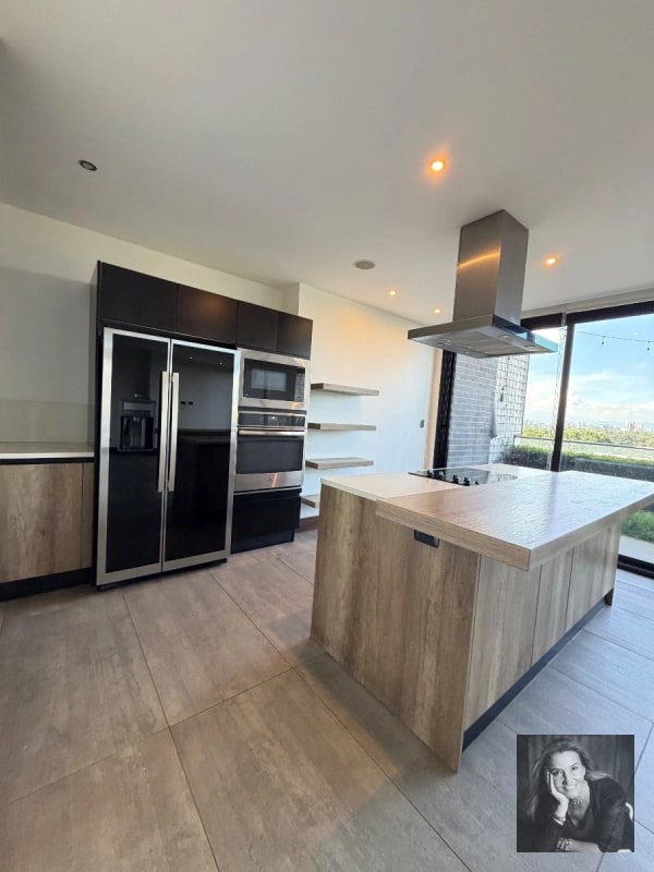 Apartamento de 2 Niveles con Vista Espectacular – Zen Cayalá, Zona 16 - 12