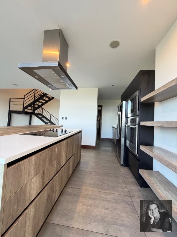 Apartamento de 2 Niveles con Vista Espectacular – Zen Cayalá, Zona 16 - 16
