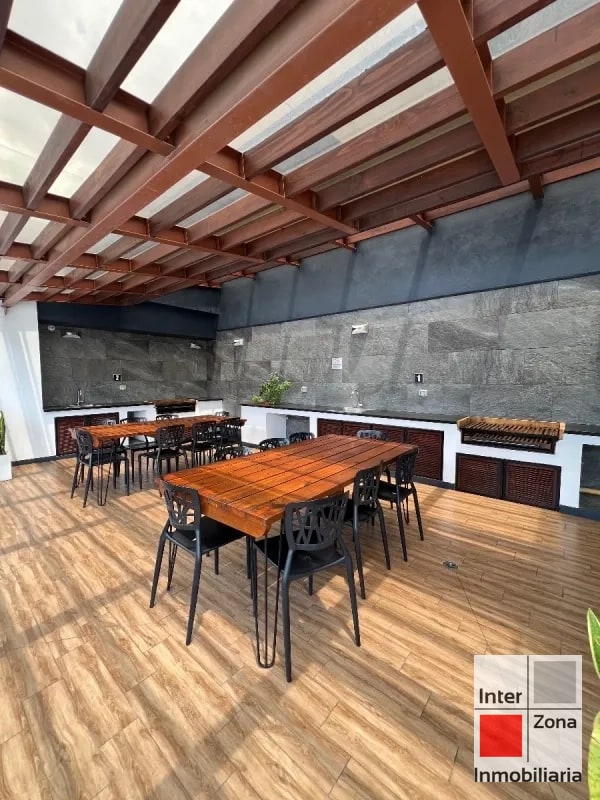 Venta de apartamento de dos habitaciones, Zona 10 - 6