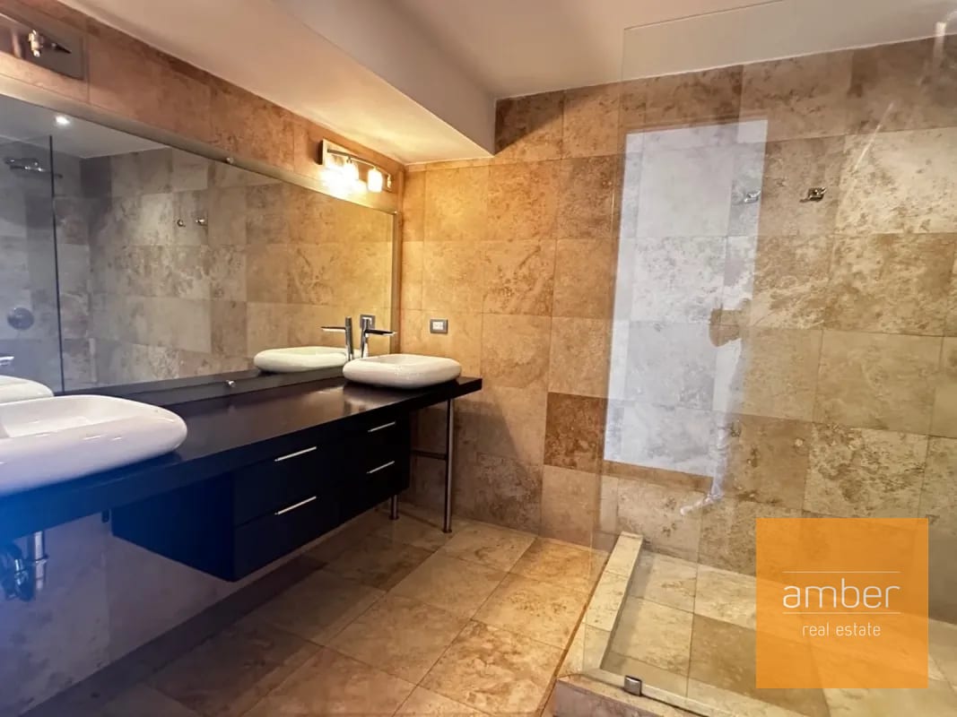 Apartamento en Atrium, zona 10 (actualmente alquilado) — Apartamento en Venta en Atrium, Zona 10, Guatemala, Ciudad — foto 4 de 13