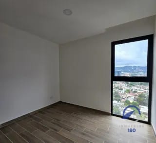 Apartamento en venta en Parque 14, zona 14, Ciudad de Guatemala — Apartamento en Venta en Parque 14, Zona 14, Guatemala, Ciudad — miniatura 14 de 16