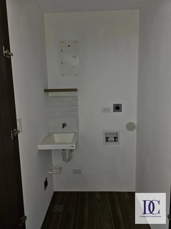 APARTAMENTO EN VENTA - EDIFICIO ATARAH, ZONA 10 - 4