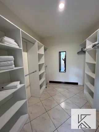 Hermoso Apartamento en Alquiler en Milenia con muebles — Apartamento en Alquiler en Milenia, Zona 10, Guatemala, Ciudad — miniatura 3 de 14