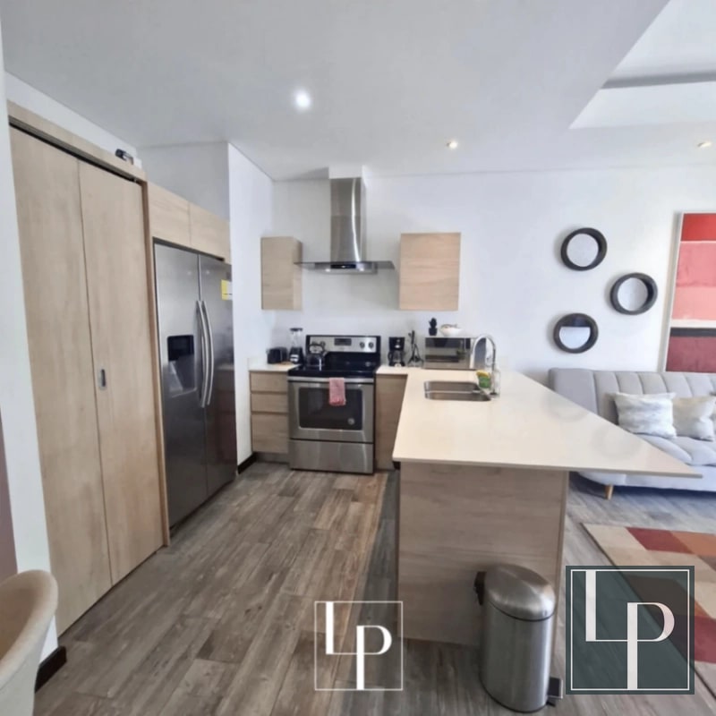 Apartamento en venta en Lirios de Cayalá (2 parqueos + bodega)) - 8