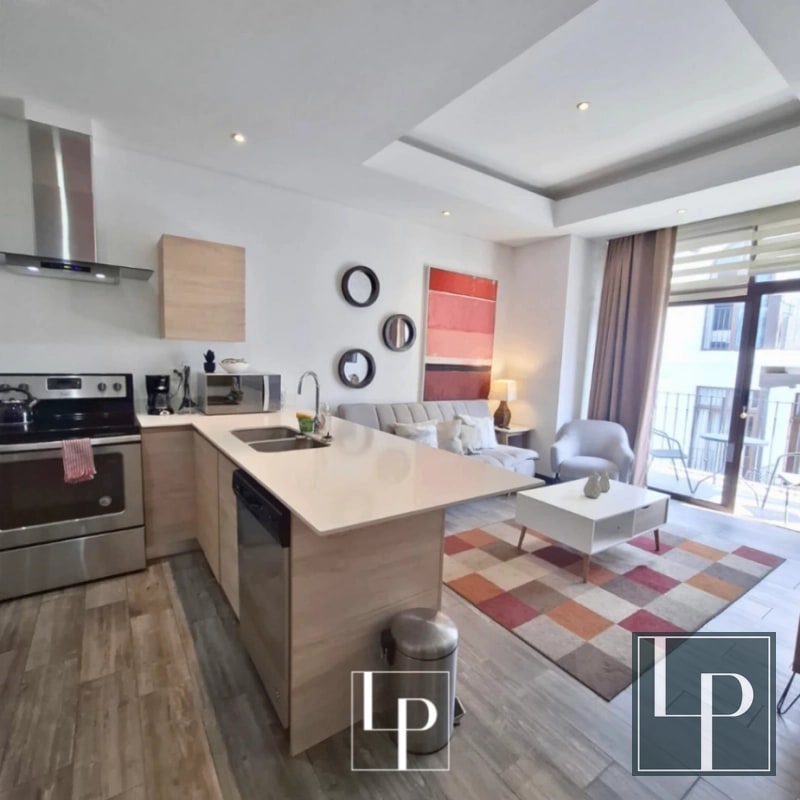 Apartamento en venta en Lirios de Cayalá (2 parqueos + bodega)) - 9