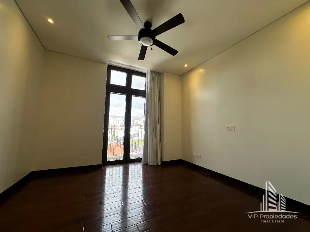 Apartamento en venta-Ramblas de Cayalá, Zona 16 — Apartamento en Venta en Ramblas de Cayalá, Zona 16, Guatemala, Ciudad — foto 8 de 12