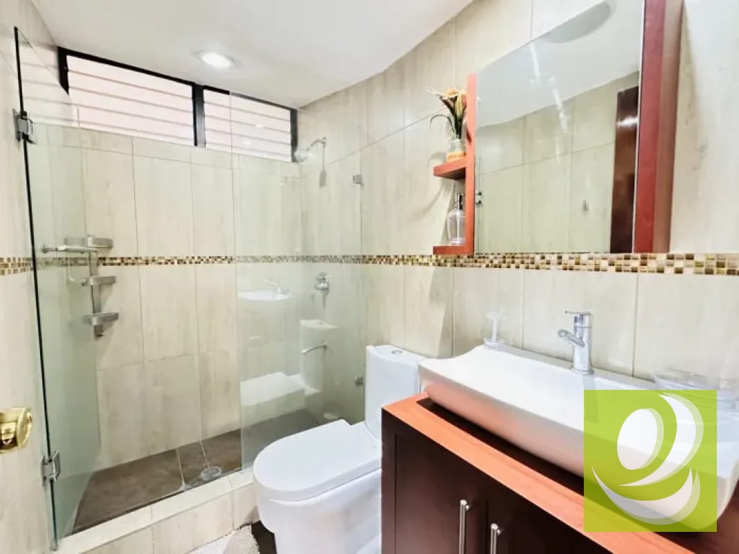 APARTAMENTO EN VENTA EN ACUEDUCTO ZONA 10. — Apartamento en Venta en Zona 10, Guatemala, Ciudad — foto 4 de 6
