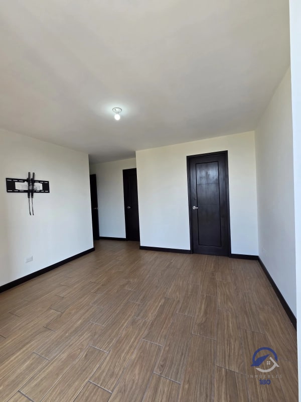 Apartamento en venta en Torre Praga, zona 15, Ciudad de Guatemala - 4
