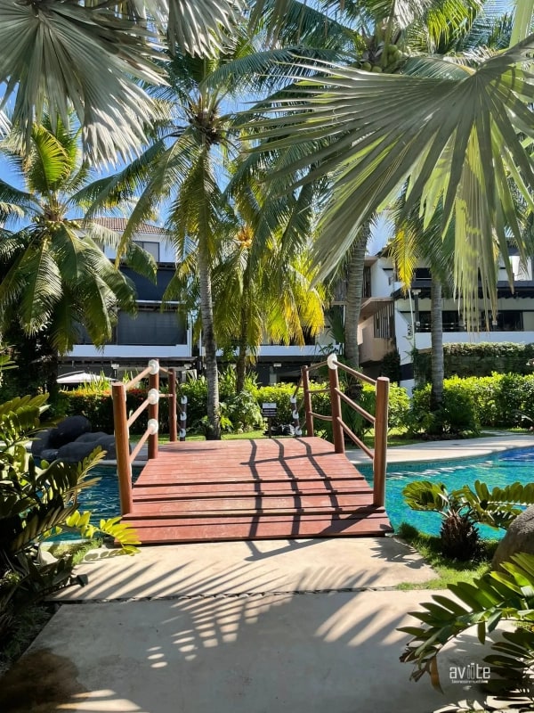 Villas Los cabos, Monterrico.      Amplio tipo villa ideal para inversionista. $220,000 - 6