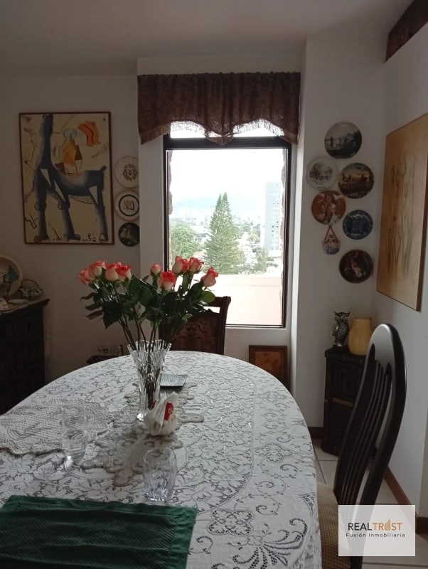APARTAMENTO EN RENTA ZONA 10 - 13