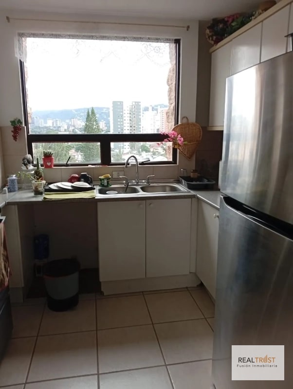 APARTAMENTO EN RENTA ZONA 10 - 6