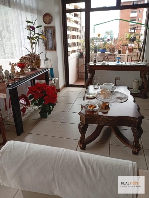 APARTAMENTO EN RENTA ZONA 10 - 3