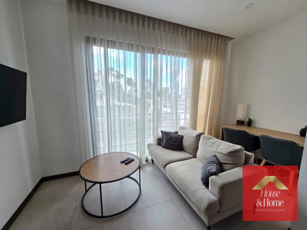 Apartamento en venta zona 10- 1 hab - 14