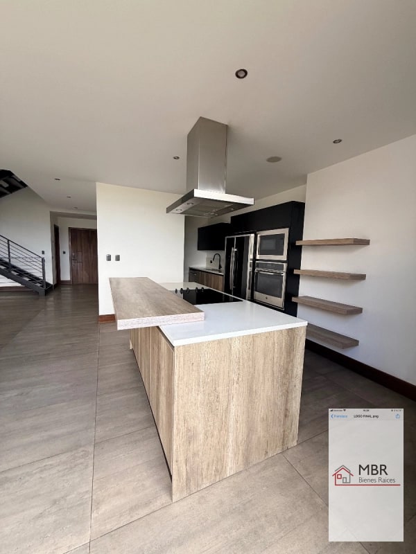 Lindo apartamento de doble altura , zona 16, Cayala - 6