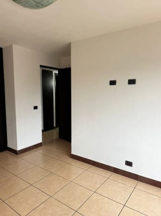 BONITO APARTAMENTO EN VENTA EN JARDINES DE LAS CHARCAS ZONA 11 — Apartamento en Venta en Jardines de Las Charcas, Zona 11, Guatemala, Ciudad — miniatura 4 de 6