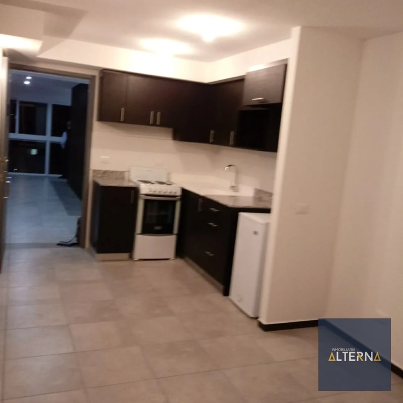 Acogedor Apartamento en Renta en Zona 5 - 2