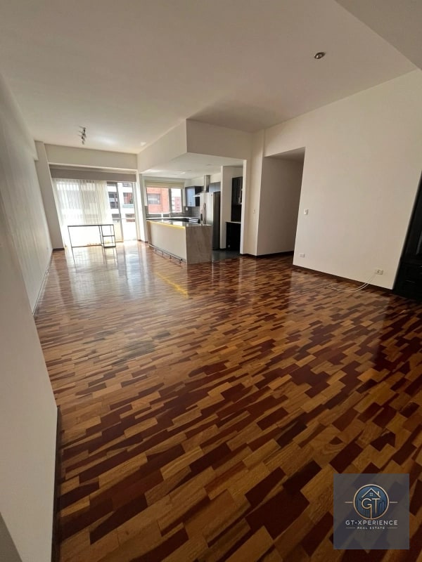 Lindo apartamento en venta o renta, en edificio Torre Quattro, zona 14 - 3