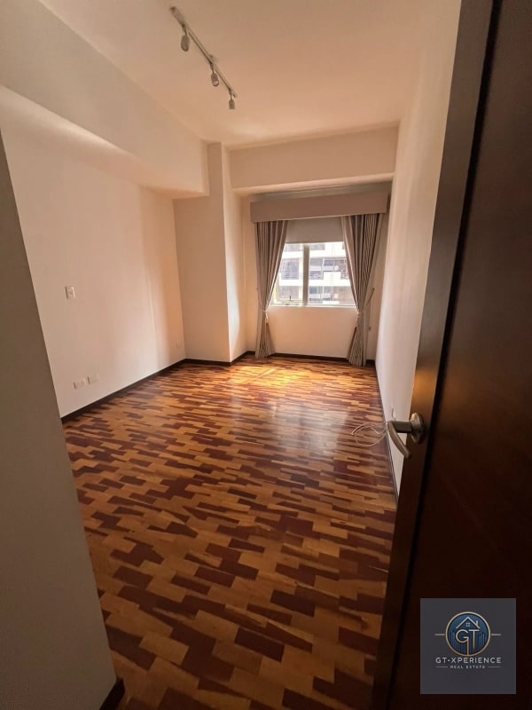 Lindo apartamento en venta o renta, en edificio Torre Quattro, zona 14 - 2