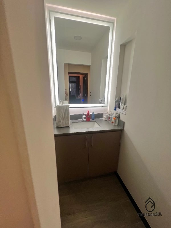 Apartamento con terraza y jardin 4 hab - 9