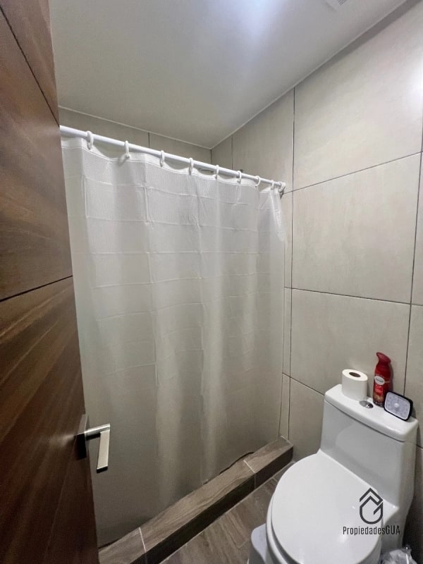 Apartamento con terraza y jardin 4 hab - 8