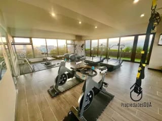 Apartamento con terraza y jardin 4 hab — Apartamento en Venta en Zona 10, Guatemala, Ciudad — miniatura 2 de 15