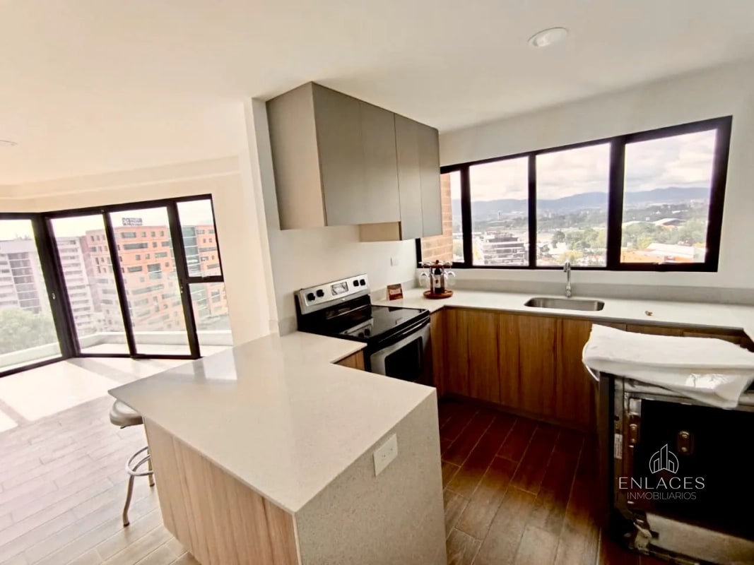 Zona 14 • Apartamento en Renta • Edificio Parque 14 - 14