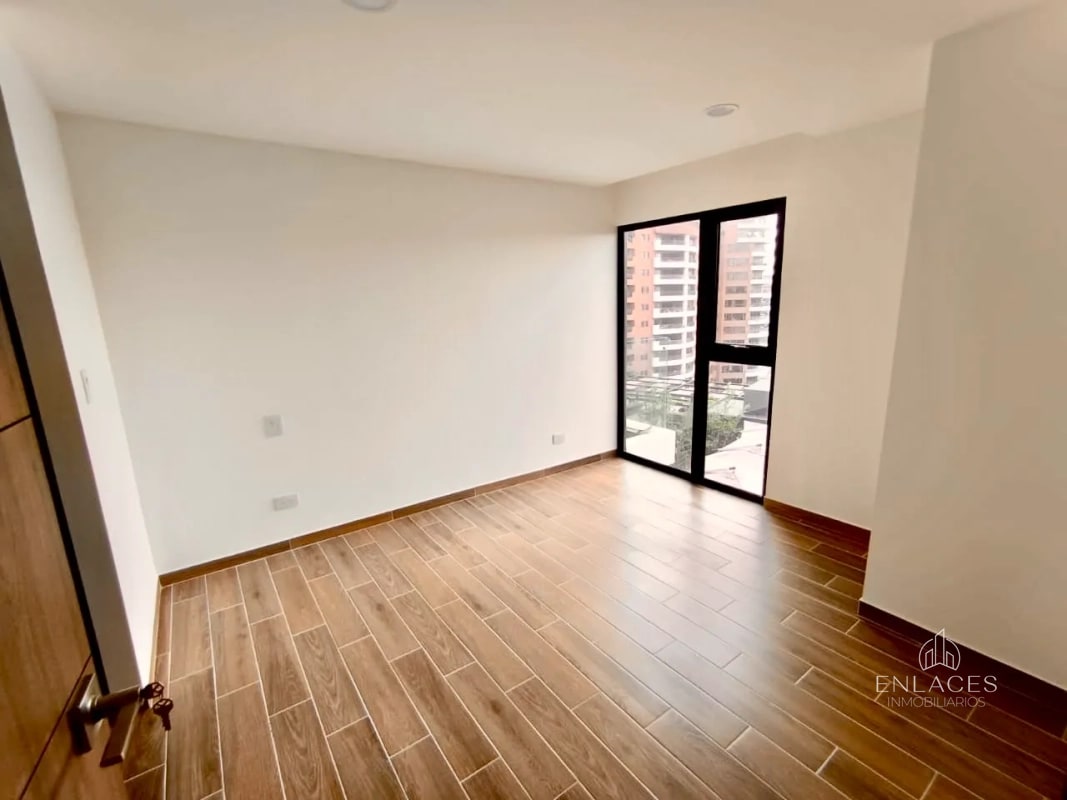 Zona 14 • Apartamento en Renta • Edificio Parque 14 - 12