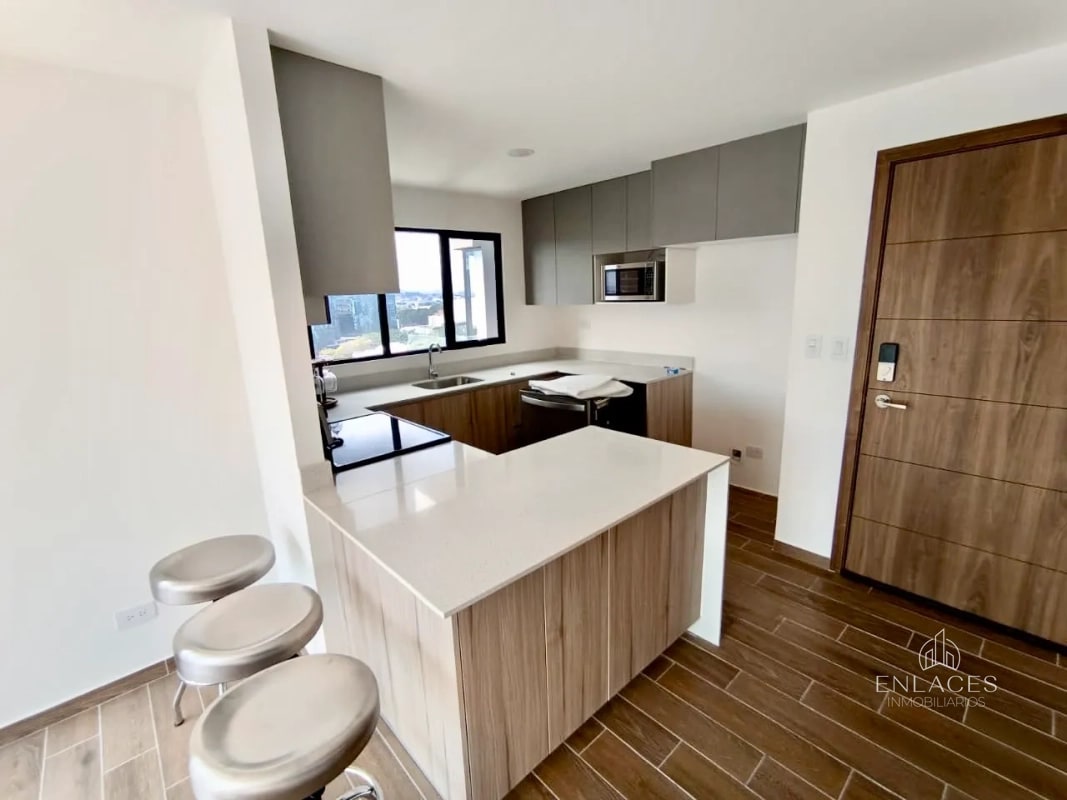 Zona 14 • Apartamento en Renta • Edificio Parque 14 - 5