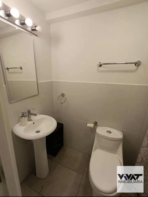 APARTAMENTO EN RENTA EN EDIFICIO MODRA ZONA 4 - 6