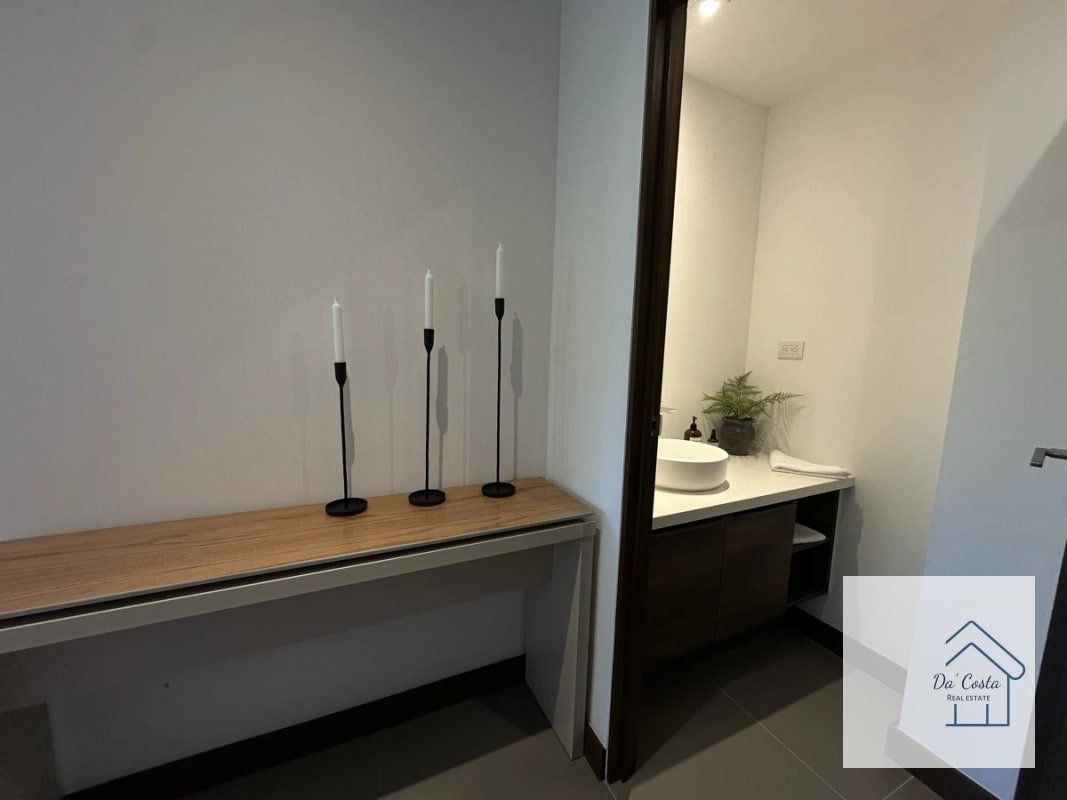 Apartamento en Venta Amueblado zona 13 - 5