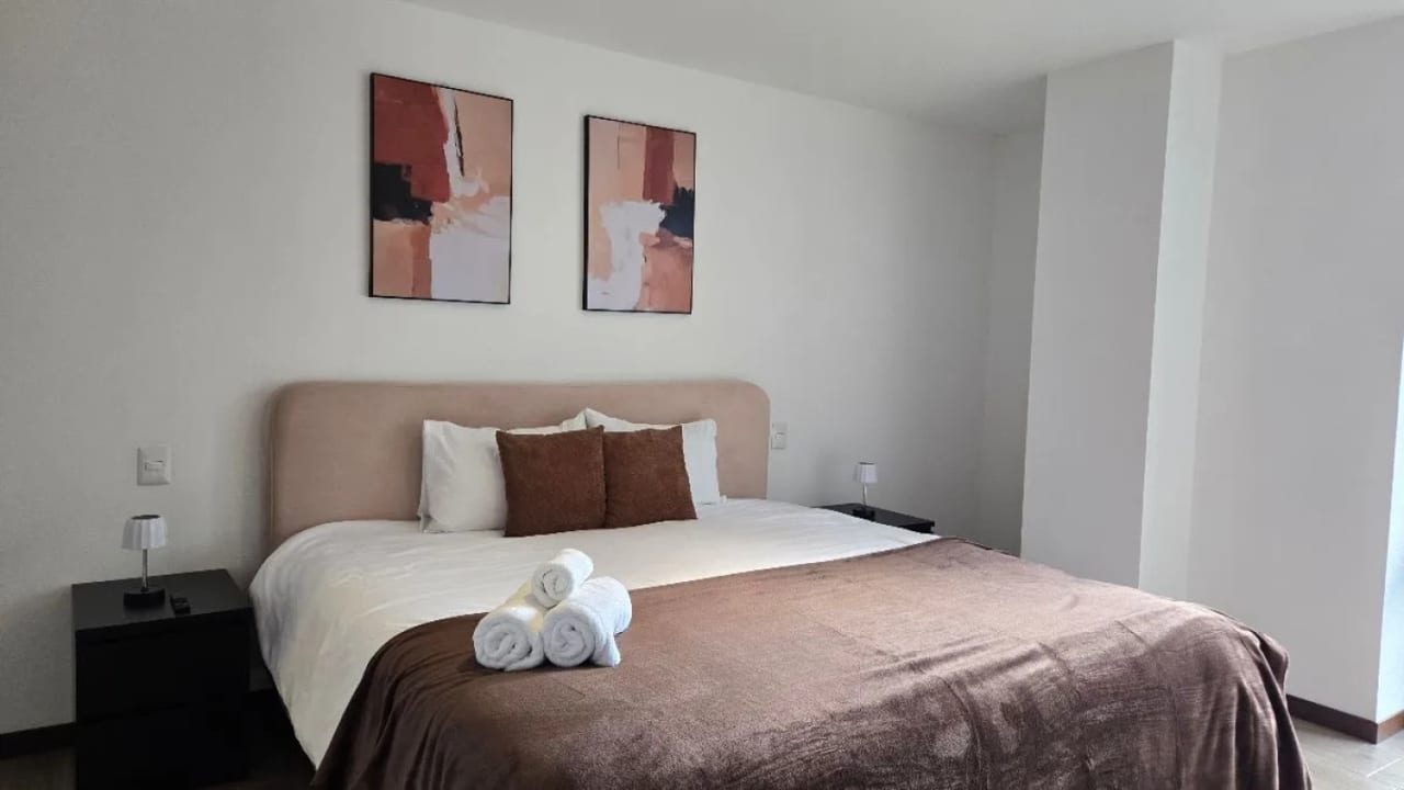 Apartamento amueblado en venta - Naridia, Zona 14 — Apartamento en Venta en Naridia, Zona 14, Guatemala, Ciudad — foto 16 de 17