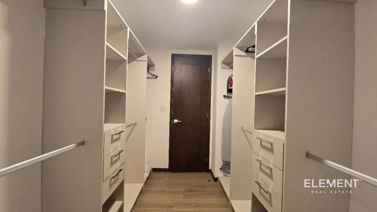 Apartamento amueblado en venta - Naridia, Zona 14 — Apartamento en Venta en Naridia, Zona 14, Guatemala, Ciudad — foto 15 de 17