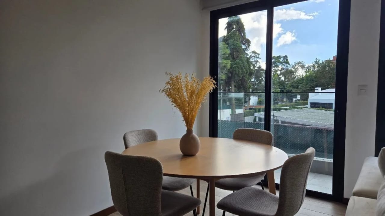 Apartamento amueblado en venta - Naridia, Zona 14 — Apartamento en Venta en Naridia, Zona 14, Guatemala, Ciudad — foto 10 de 17