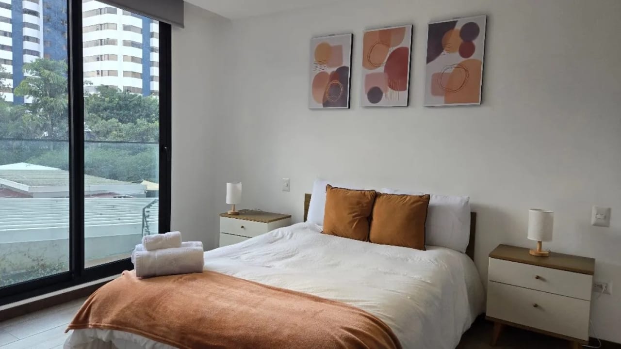 Apartamento amueblado en venta - Naridia, Zona 14 — Apartamento en Venta en Naridia, Zona 14, Guatemala, Ciudad — foto 7 de 17