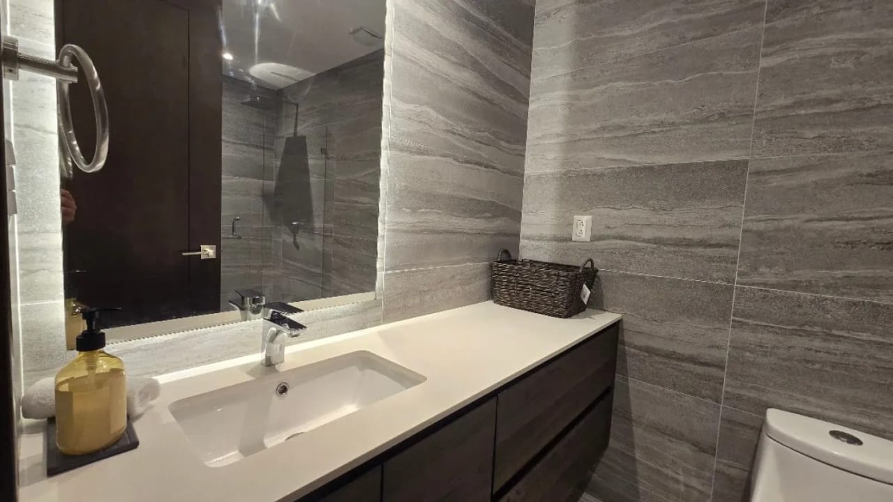 Apartamento amueblado en venta - Naridia, Zona 14 — Apartamento en Venta en Naridia, Zona 14, Guatemala, Ciudad — foto 4 de 17