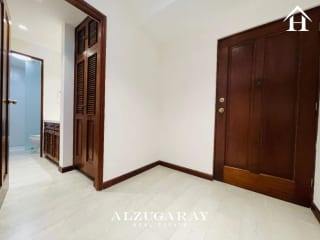APTO. SEMIAMUEBLADO 2 HAB. / EDIFICIO Z. 14 — Apartamento en Alquiler en Zona 14, Guatemala, Ciudad — miniatura 7 de 13