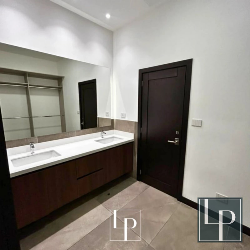 Apartamento de 2 Habi. en Renta en Olmos de Cayalá - 7
