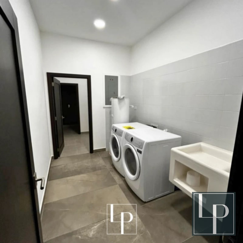Apartamento de 2 Habi. en Renta en Olmos de Cayalá - 2