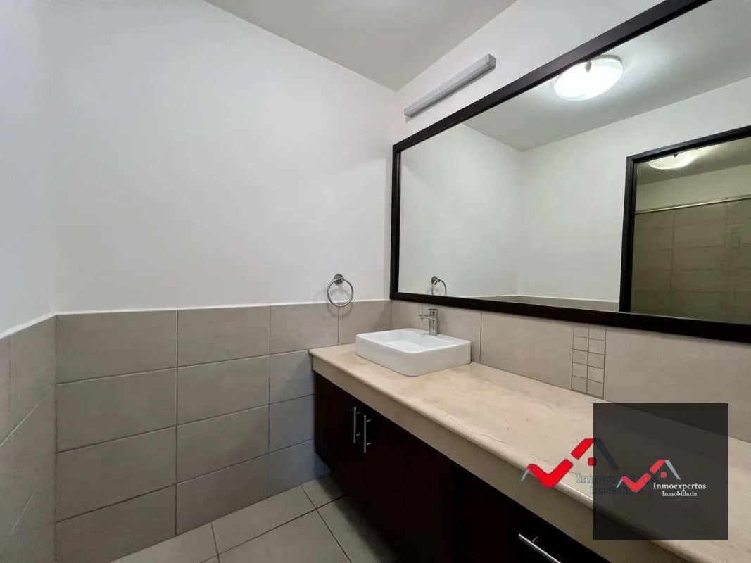 Apartamento en Renta  Zona 14 - 7
