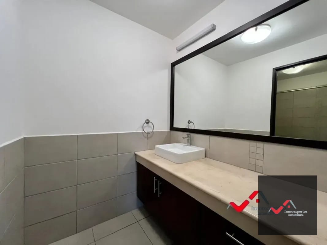 Apartamento en Renta Zona 14 — Apartamento en Alquiler en Zona 14, Guatemala, Ciudad — foto 8 de 14