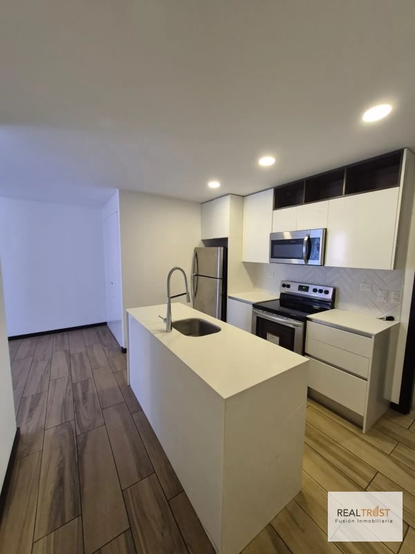 RENTO MODERNO APARTAMENTO EN ZONA 15, SECTOR DEL PARQUE, VISTA HERMOSA 1 - 7