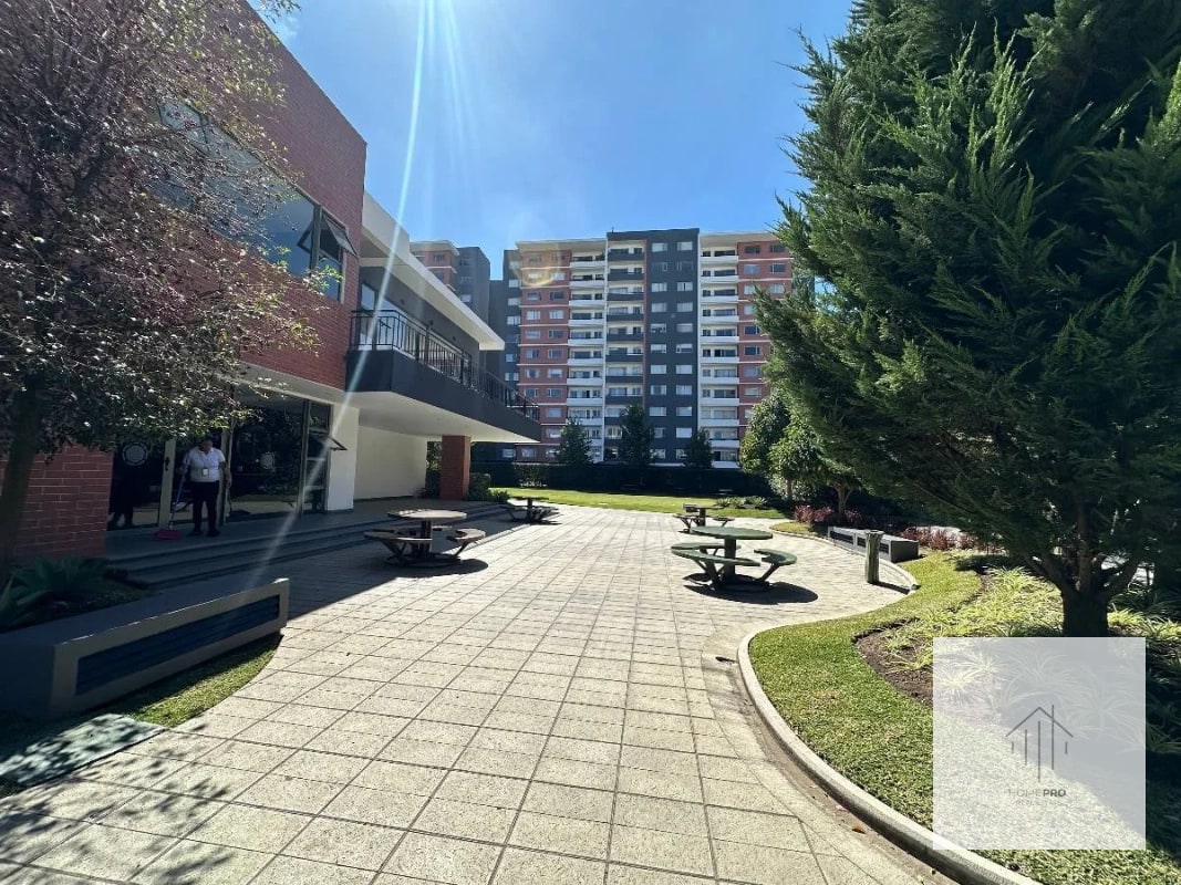 Apartamento en Venta en Zona 14 - 4