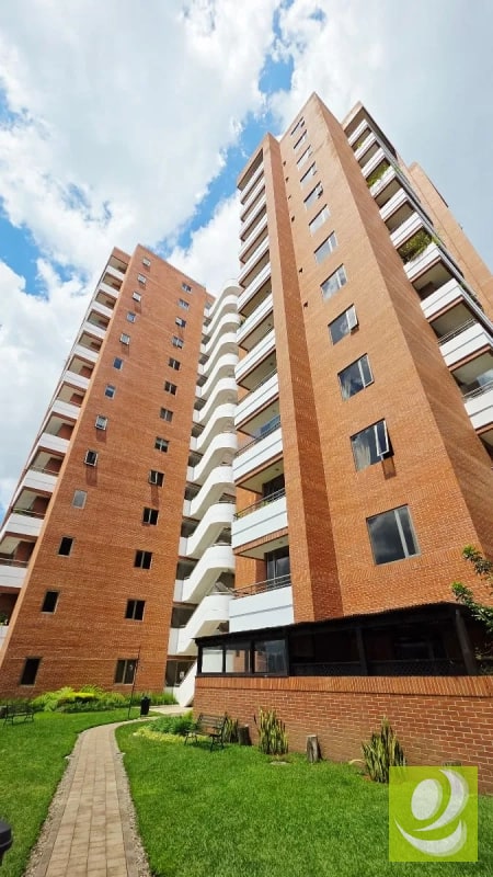 Apartamento en venta en El Acueducto zona 10 - 4
